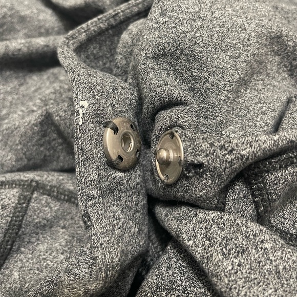 Lululemon Women’s Size 4 Hoodie Snap Close Yoga Jacket Oversized Hood Gray FLAWS - Picture 4 of 15